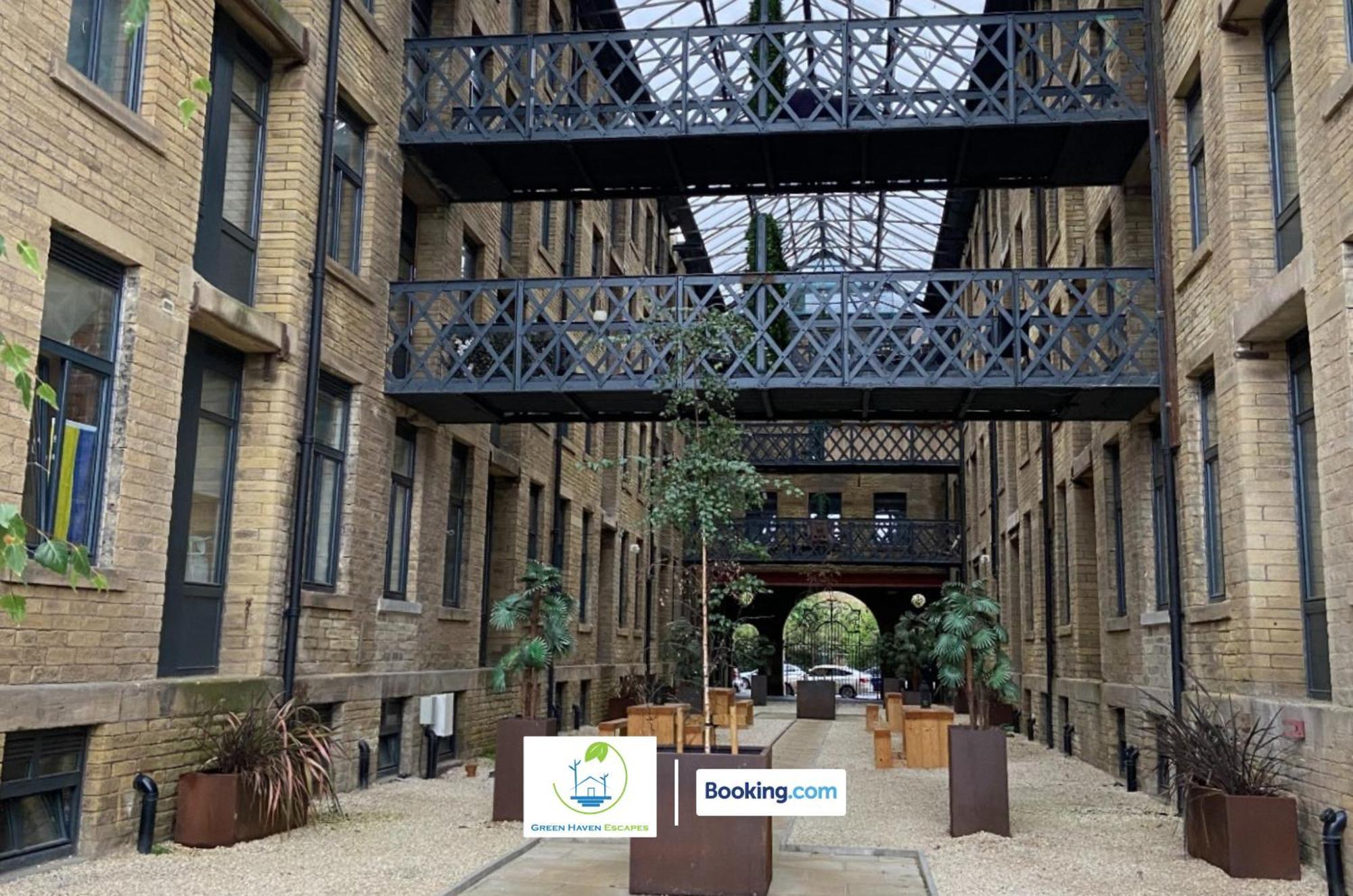 Centrally Located Cosy 2 Bed Duplex City Apartment By Green Haven Escapes In Bradford Bradford  Exterior photo